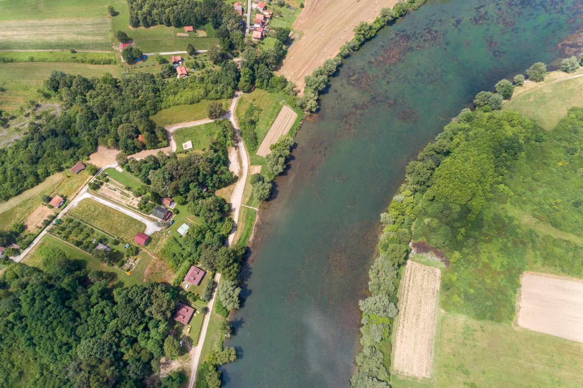 Zagreb, Kuca Za Odmor Swan River House Holiday home Lasinja